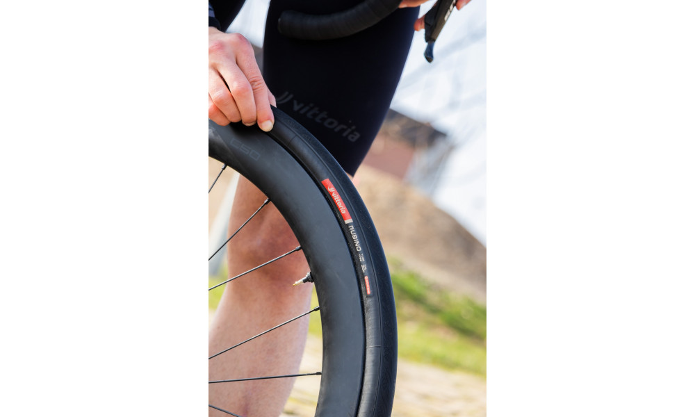 ???? 28" Vittoria Rubino V G2.0 TLR Fold 700x32c / 32-622 black - 4