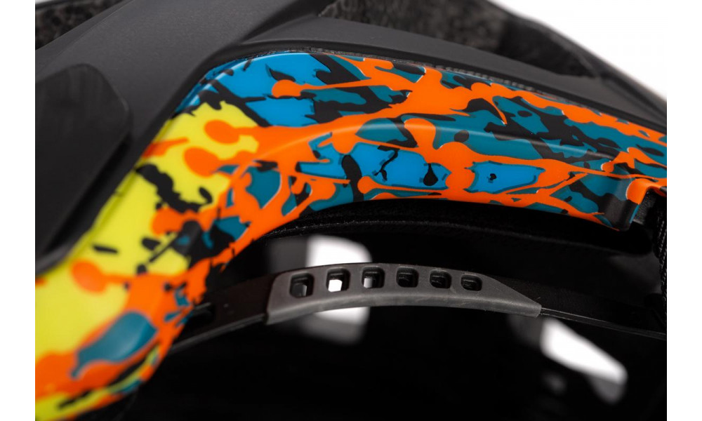 Helmet Cube BADGER black'n'splash - 3