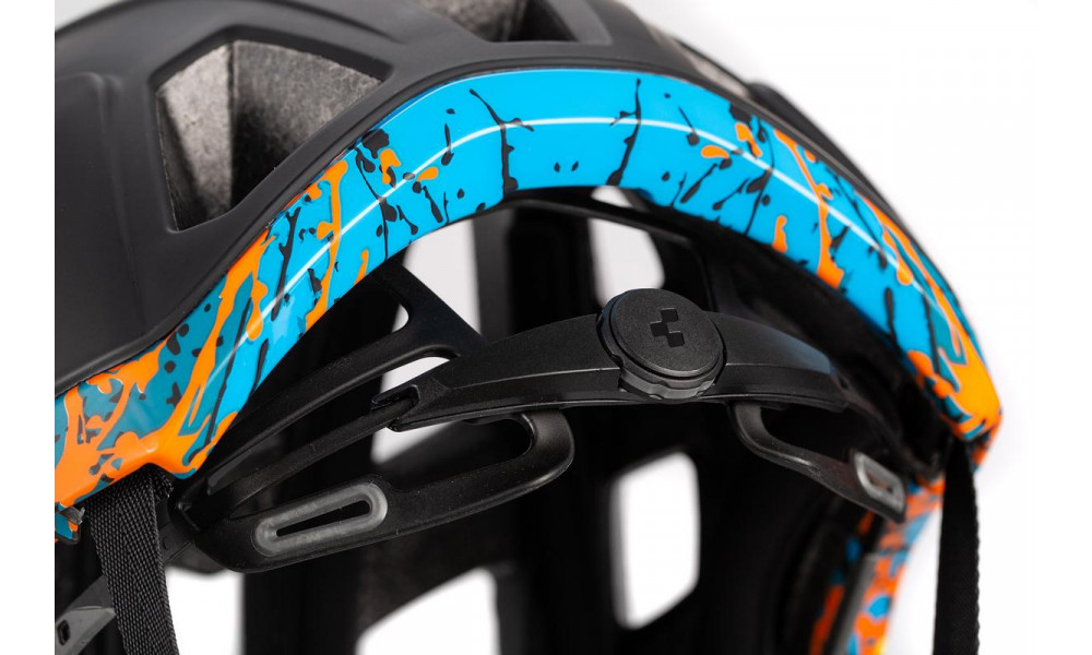 Helmet Cube BADGER black'n'splash - 4