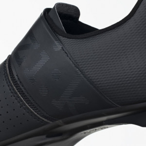Cycling shoes FIZIK Vento Infinito Carbon 2 black-black
